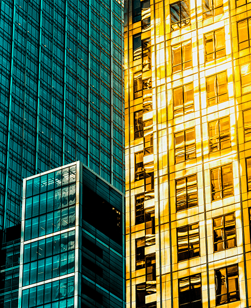 prédios em azul e amarelo 