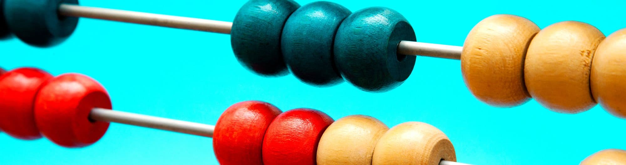 ábaco colorido usado para contagem manual