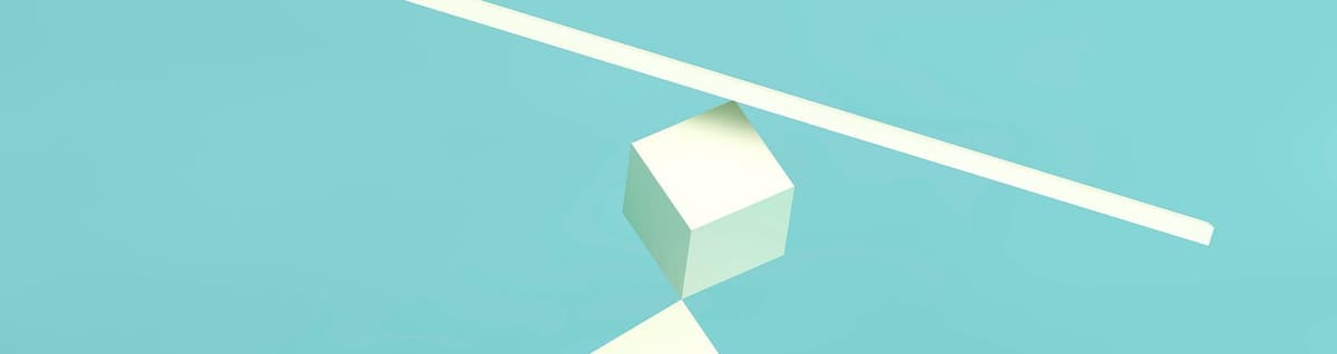 figuras geométricas equilibradas como balança